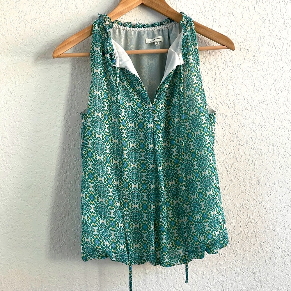 Max Studio Sleeveless Blouse